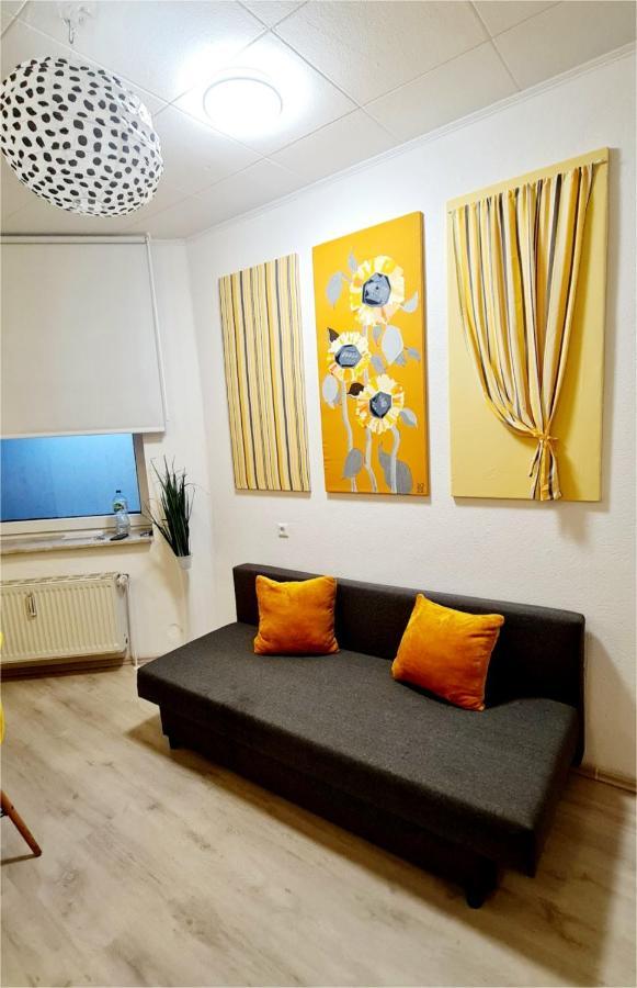 Elena Flat Sonnenblumen Duisburg Zentrum Exterior photo